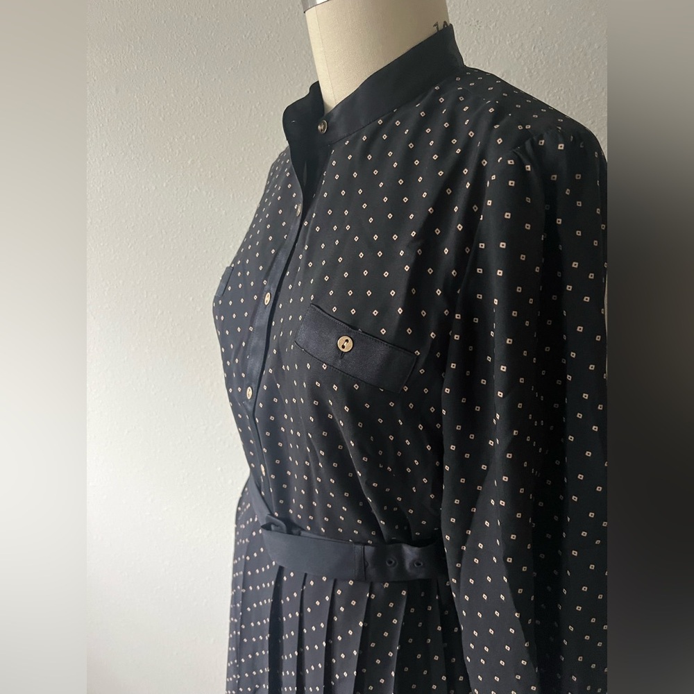 Ann Taylor Black and White Polka Dot Long Sleeve Dress - Picture 12 of 14